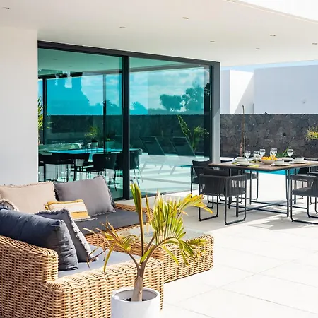 Villa Tenik Teguise